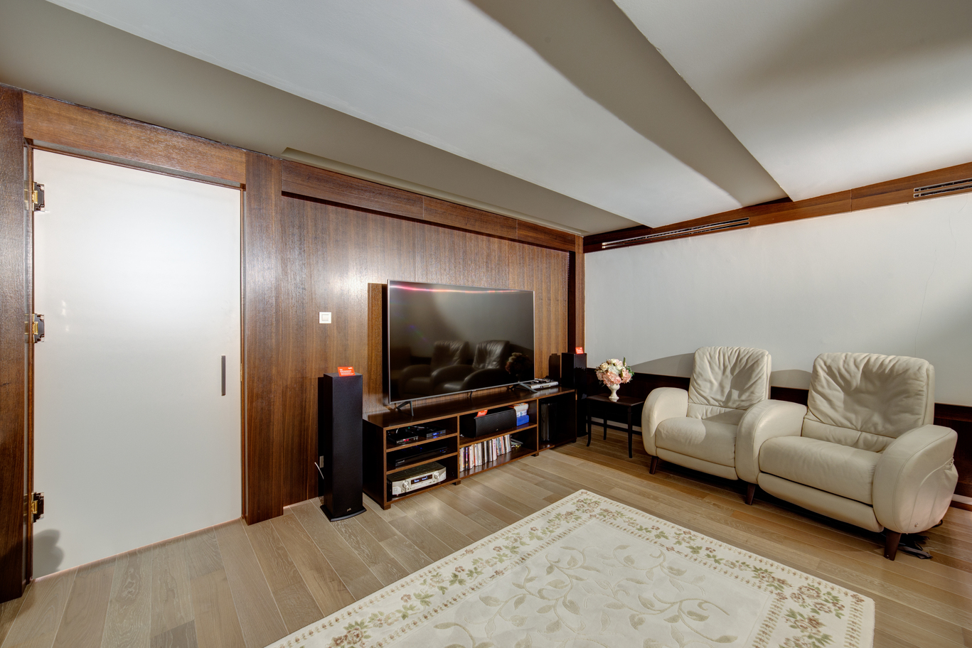 TAT VILLA — 15