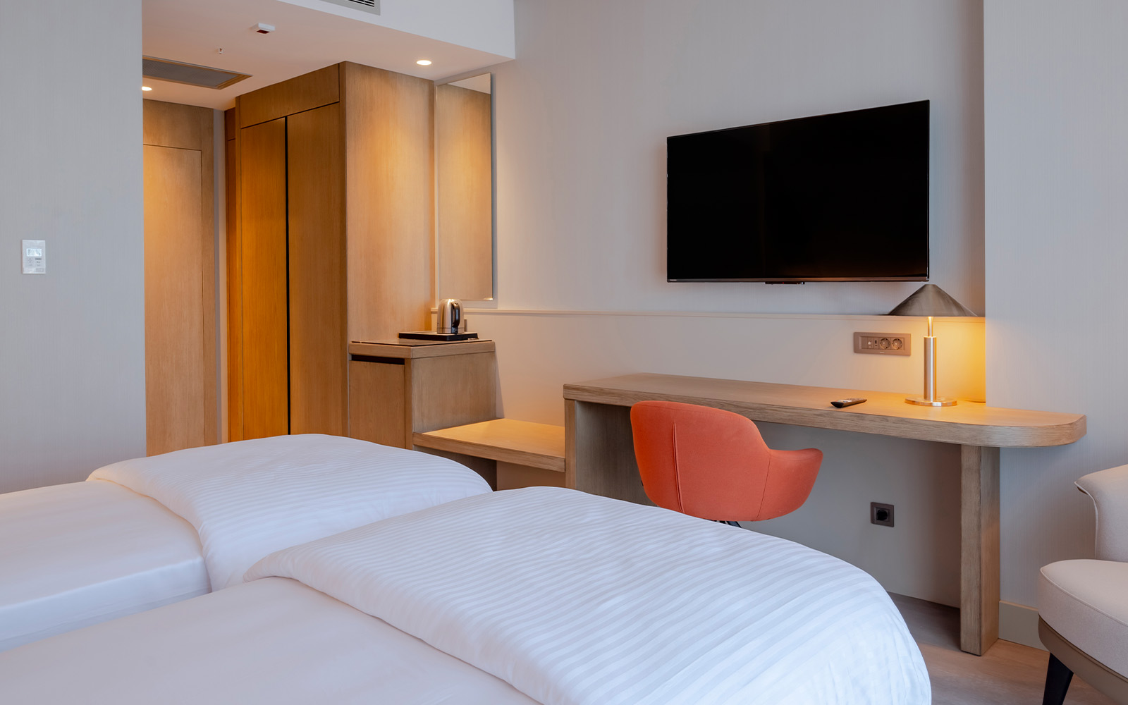 YENISAN HOTEL — 2